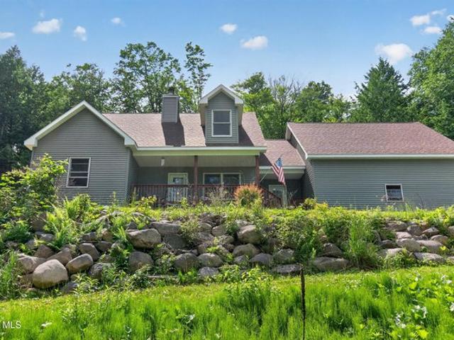 House for sale in Saratoga, New York