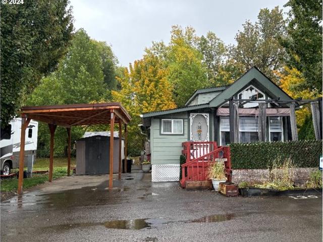 House for sale in Oregonia