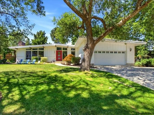 House for sale in Sandy, Utah