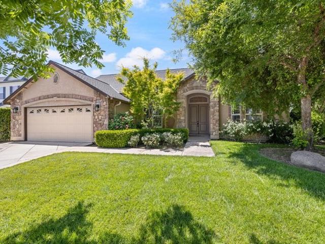 House for sale in Kingsburg, California