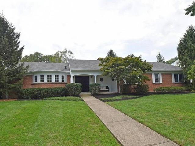 House for sale in Roselawn, Ohio