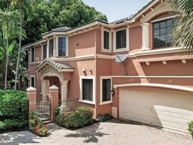 Condo for sale in Weston, Florida