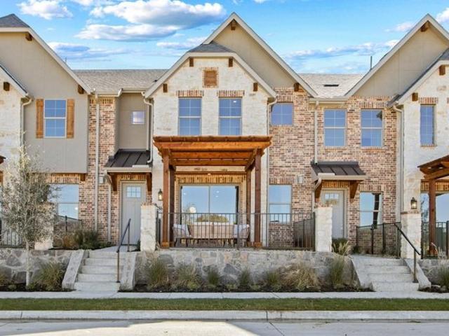 Townhouse for sale in Denton, Texas