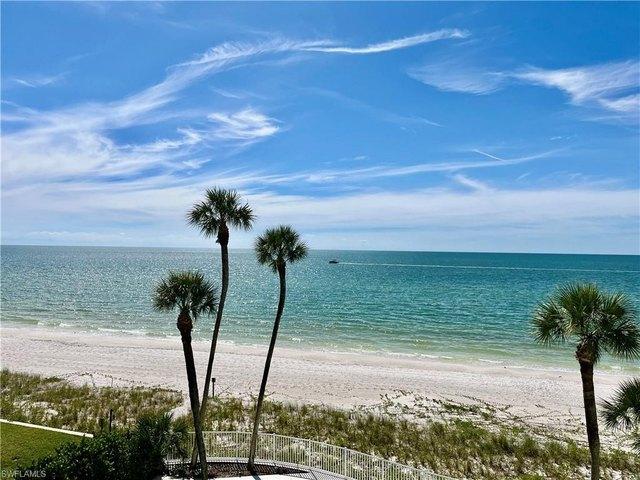 Condo for sale in Naples, Collier County
