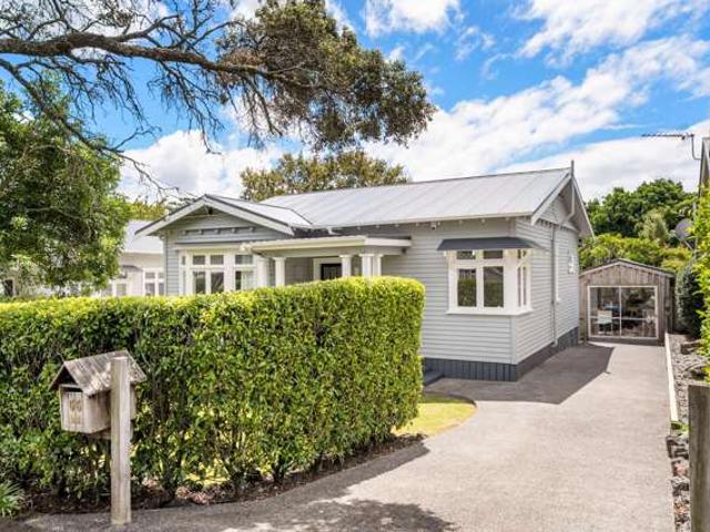 House for sale in Balmoral, Oroua County