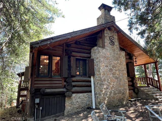 House for sale in Cedar Glen, California