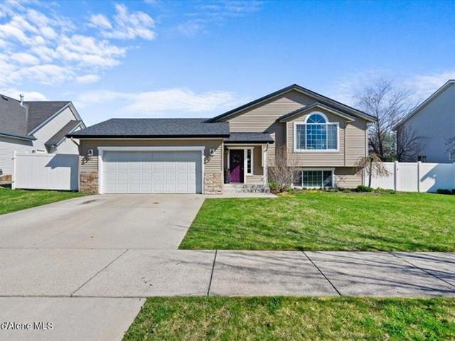 House for sale in Hayden, Idaho