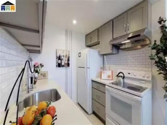 Condo for rent in Hayward