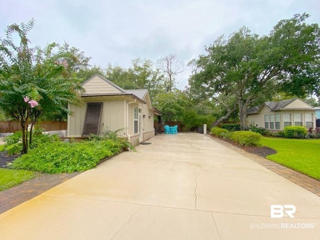 House for sale in Orange Beach, Alabama