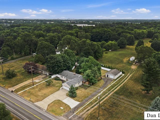 House for sale in Alpine Township, Comstock Park