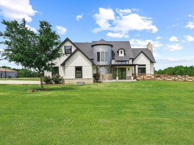 Farm for sale in Whitesboro, Texas