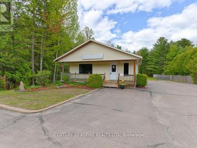 Commercial for sale in Renfrew, Ontario
