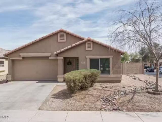 House for sale in Goodyear