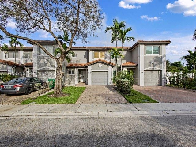 Townhouse for sale in Miramar, Broward County