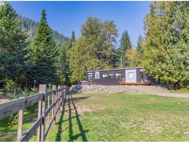 House for sale in Glenoma, Washington