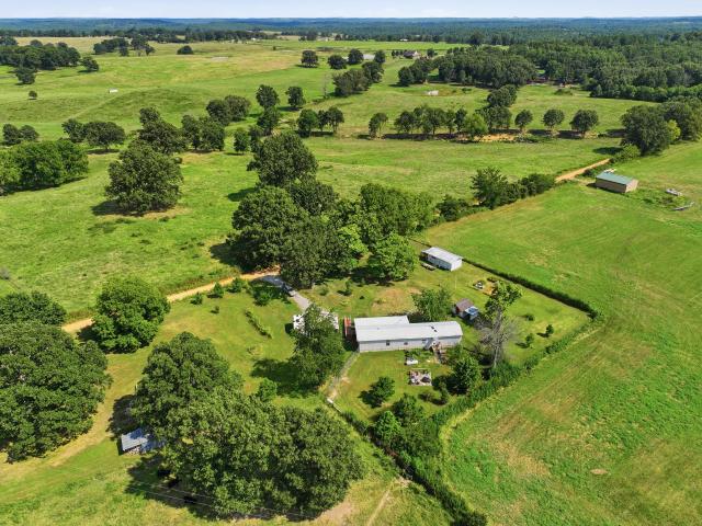 House for sale in Gainesville, Missouri