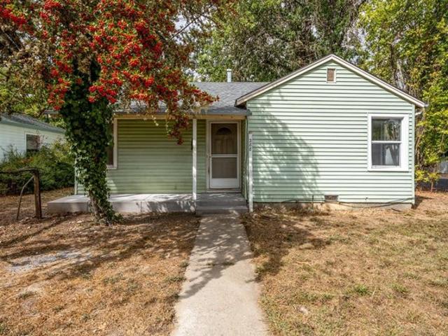 House for sale in Willits, California