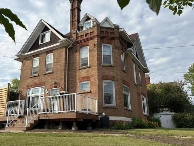 House for sale in Thunder Bay, Ontario