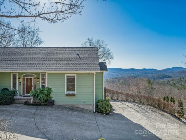 House for sale in Zirconia