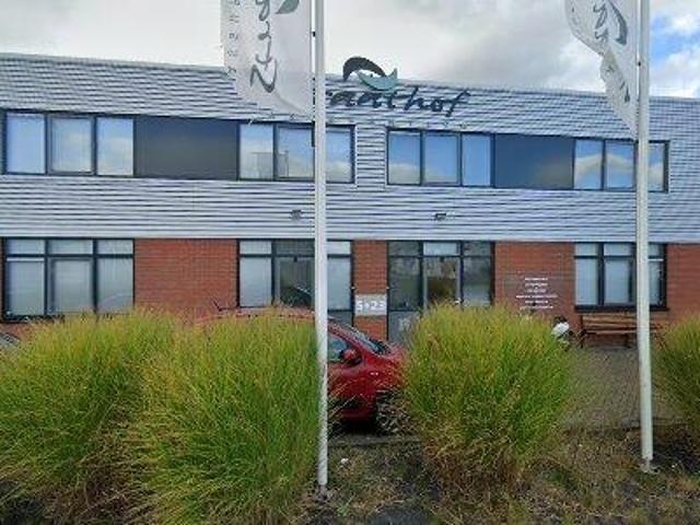 Bedrijfspand te huur in De Hemrik, Leeuwarden