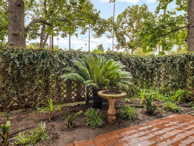 Condo for sale in Pasadena Council District 6, Pasadena