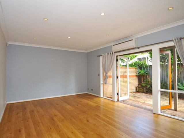Townhouse for rent in Sydney, New South Wales