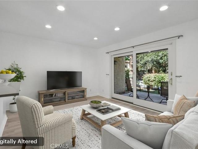 Condo for sale in Oak Creek, Irvine