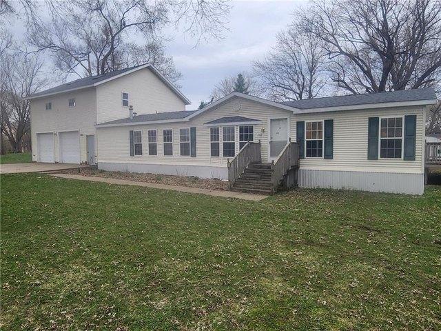 House for sale in Cochrane, Wisconsin