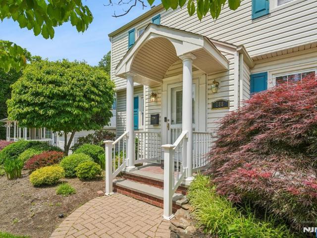 House for sale in River Edge, New Jersey