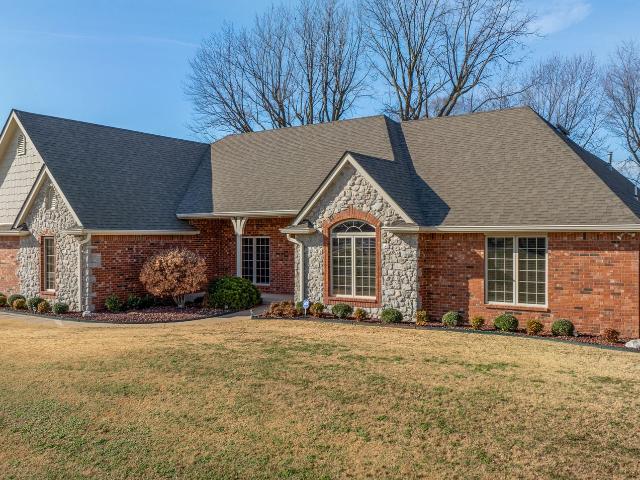 House for sale in Grove, Oklahoma