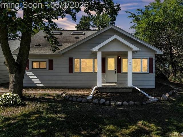 House for sale in Keego Harbor, Michigan