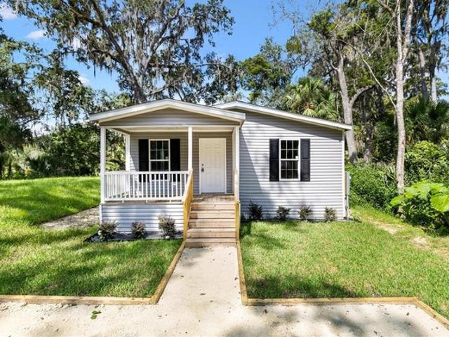 House for sale in Lake Panasoffkee, Florida
