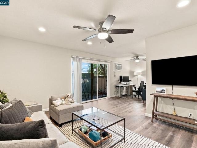 Condo for sale in Concord, Contra Costa County