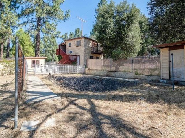 House for sale in Pine Valley, California