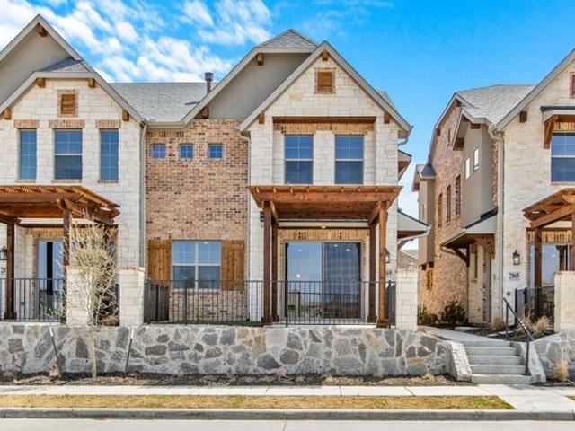 Townhouse for sale in Denton, Texas