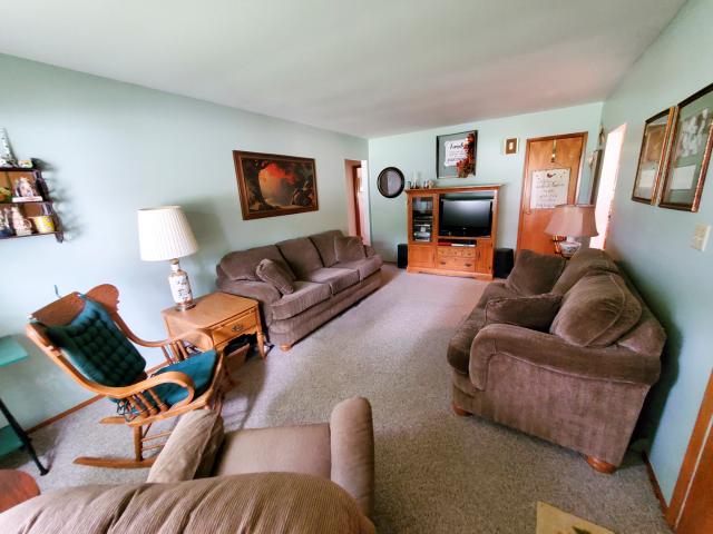 House for sale in Senica Manor, North Utica