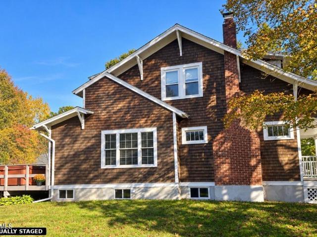 House for sale in Town of Niskayuna, Schenectady County