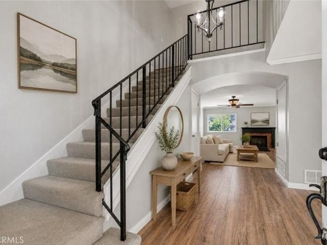 Townhouse for sale in Canyon Country, California