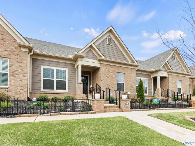 Townhouse for sale in Huntsville, Alabama