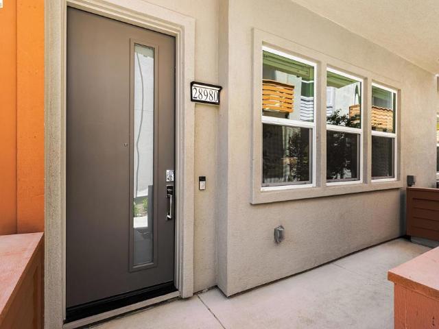 Townhouse for sale in Hayward, California