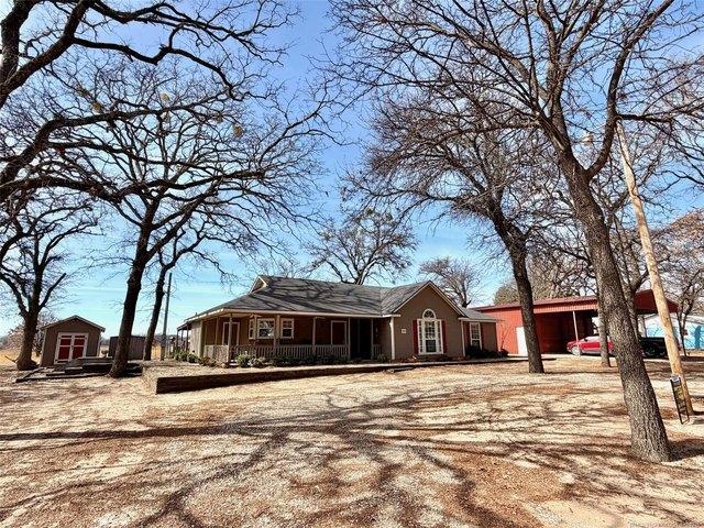 House for sale in Kingston, Oklahoma