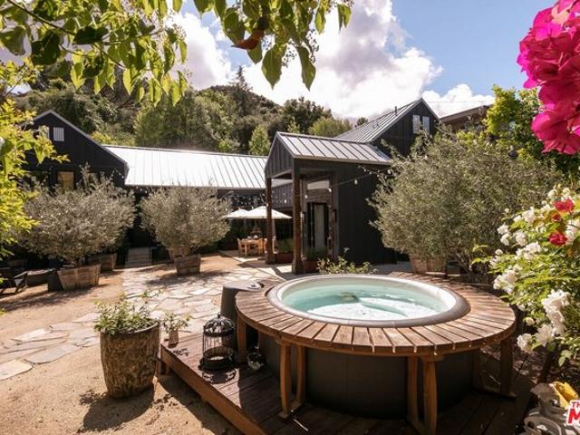 House for sale in Agoura Hills, California