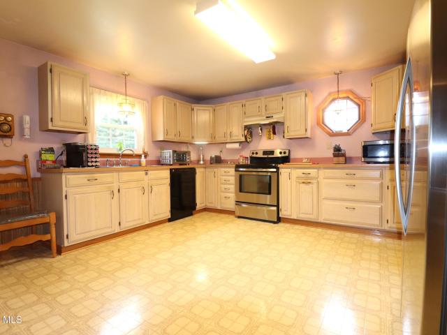 House for sale in Guilderland, New York