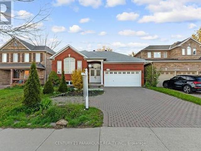 House for sale in Oakville, Ontario