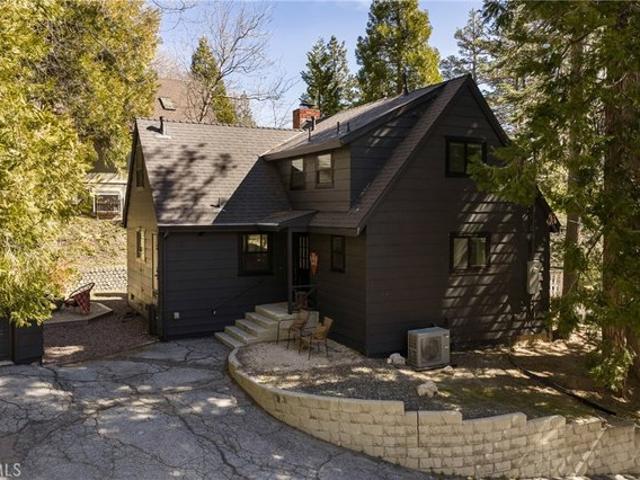 House for sale in Cedar Glen, California