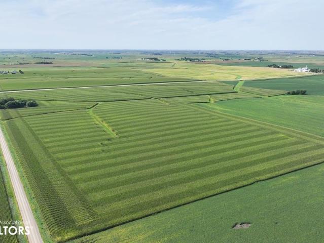 Farm for sale in Conrad, Marshall County