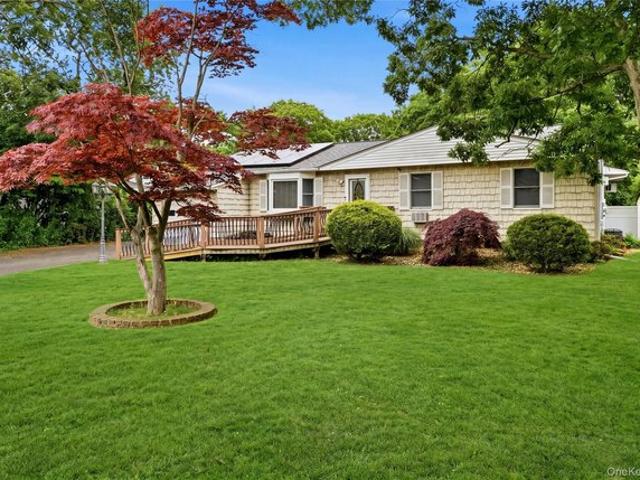 House for sale in Bohemia, New York