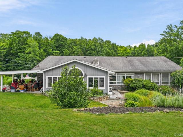 House for sale in Holmes, New York