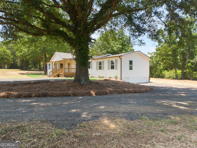 House for sale in Jenkinsburg, Georgia