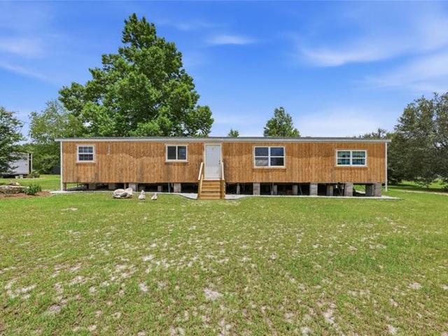 House for sale in Fort White, Florida